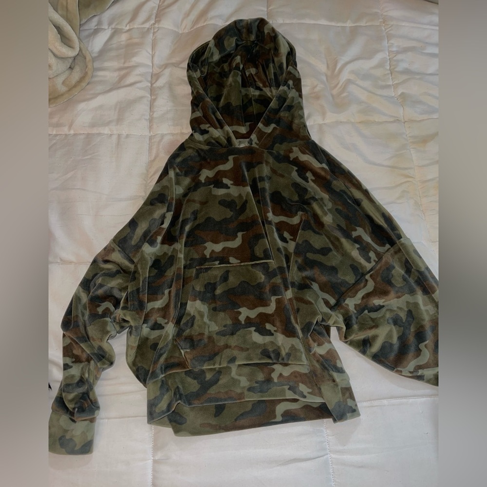 American Eagle Camo Fleece Hoodie